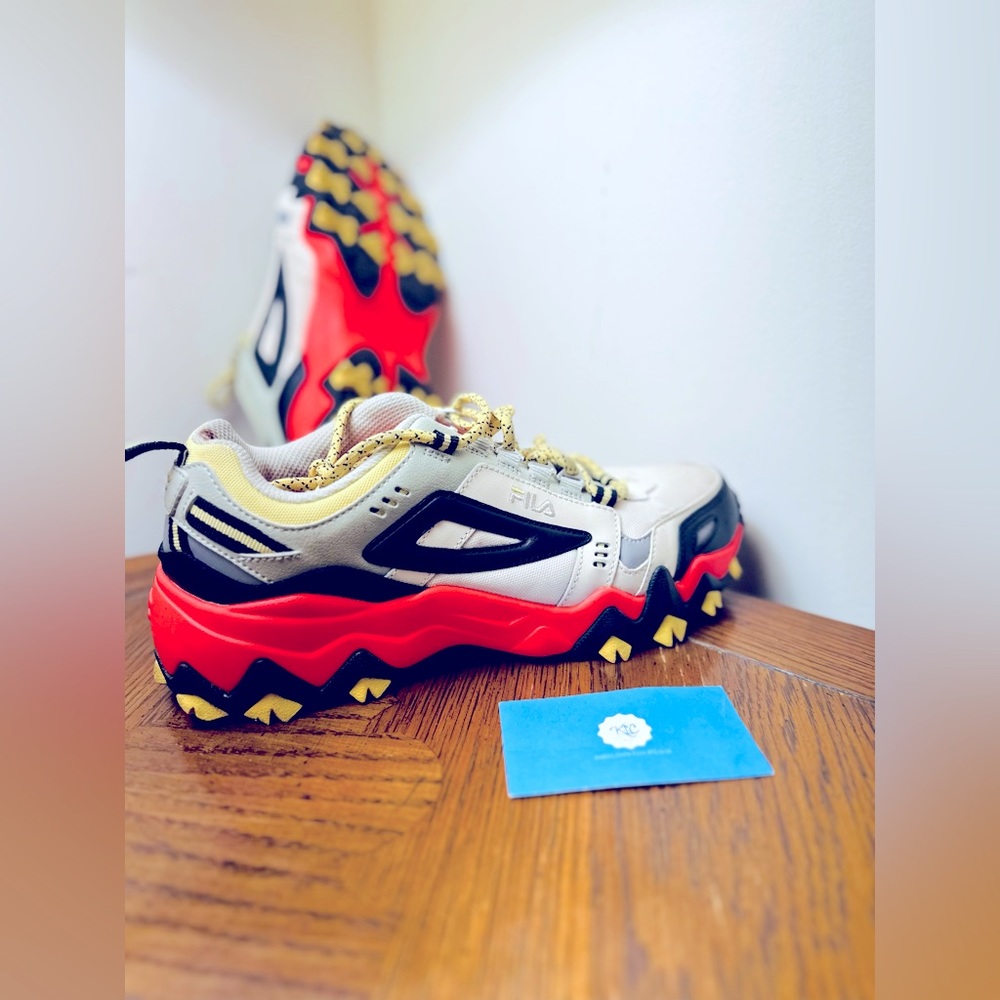 Fila women sneaker